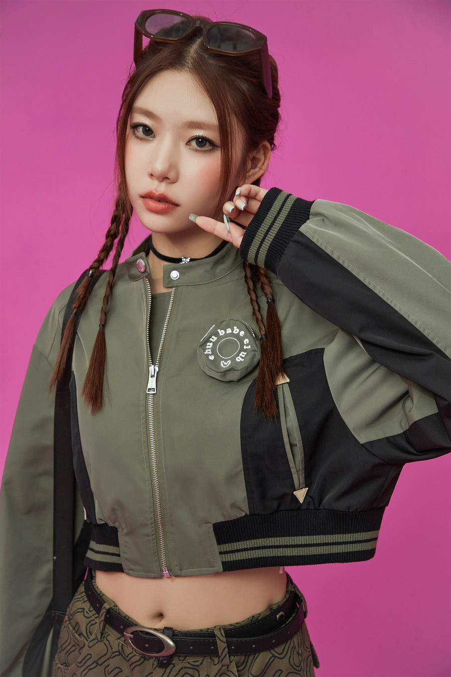 CHUU Logo Varsity Crop Jacket