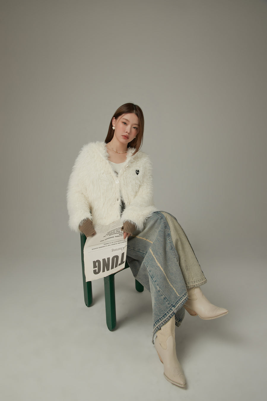 CHUU Embroidered Fuzzy Hooded Cardigan
