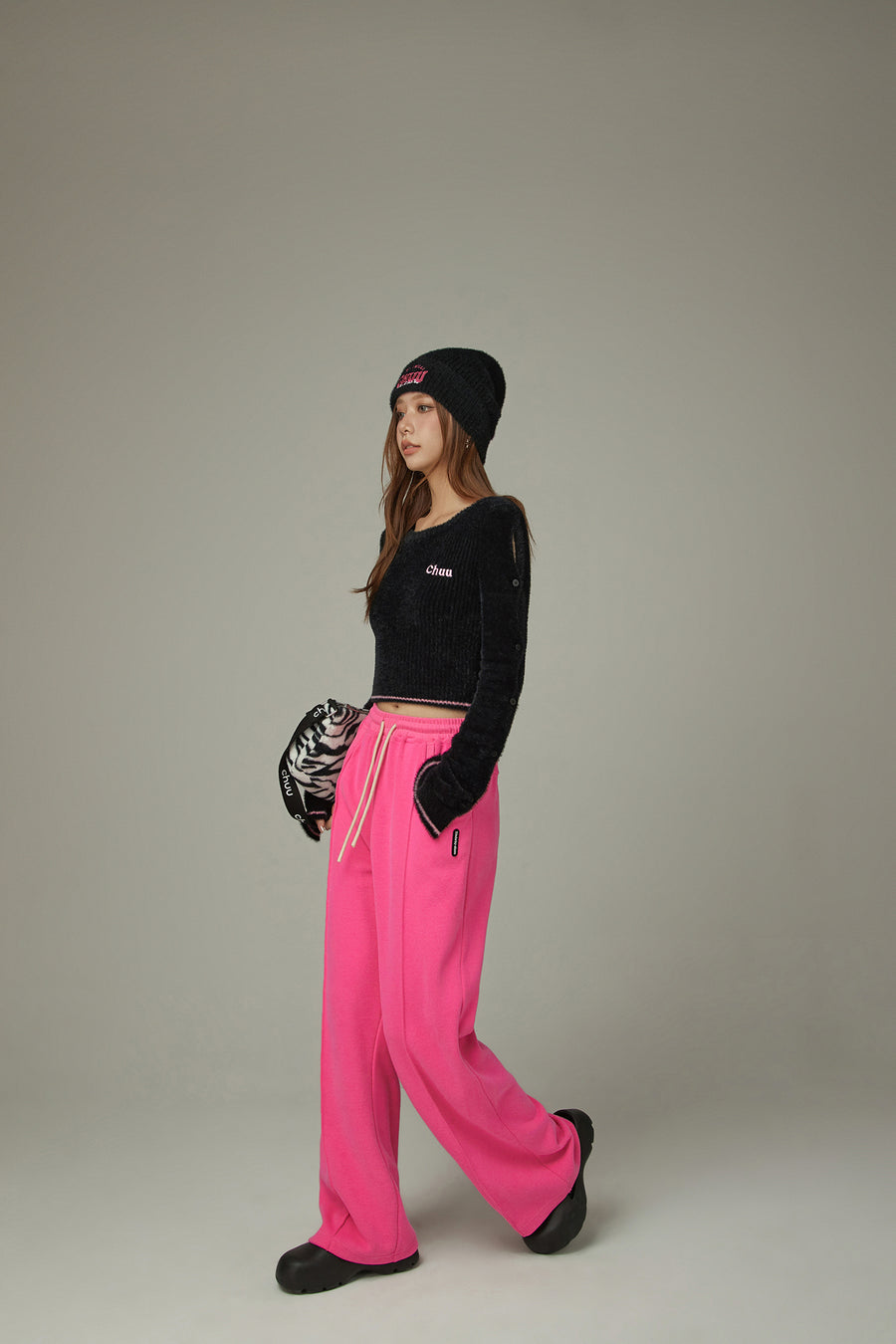 CHUU Slit Sleeves Button Crop Knit Sweater