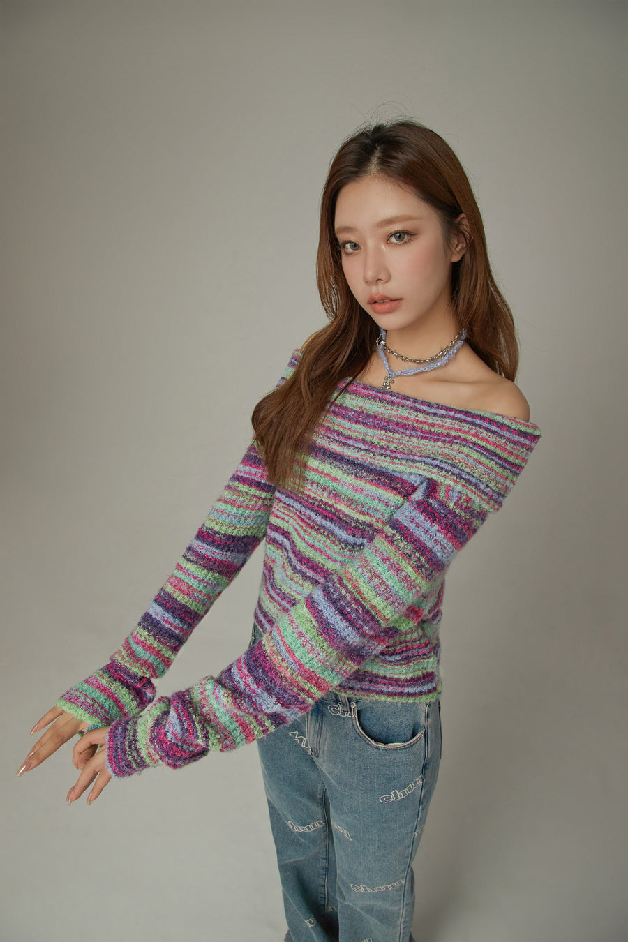 CHUU Off-Shoulder Color Stripe Knit Sweater